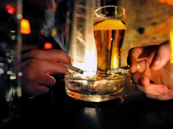 A cigi és az alkohol az agy korai öregedését okozza