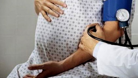 Magas vérnyomás: a legveszélyesebb tünet a várandósság alatt