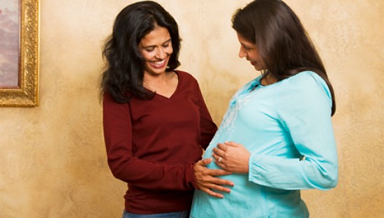 Terhességi bélpanaszok: várják, így jobban bírják
