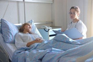 Hospice szolgálat - Emberi körülményeket biztosítani